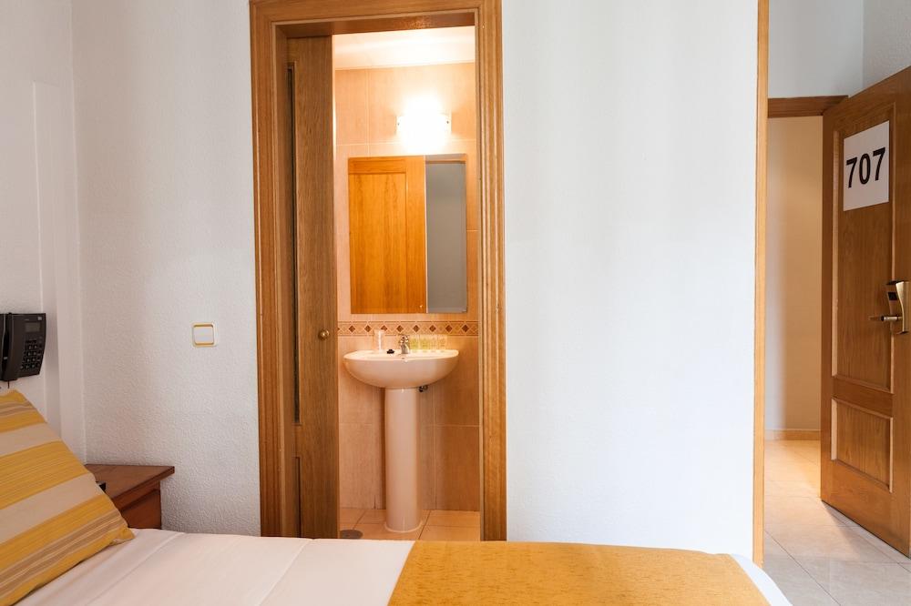 Hostal Josefina-Gran Via Madrid Eksteriør billede
