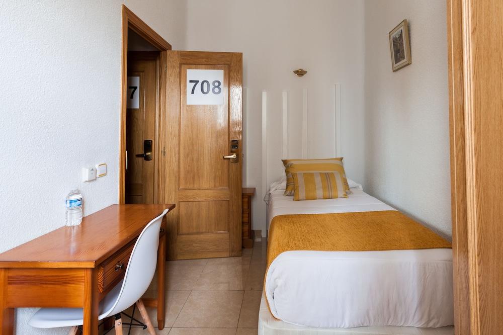 Hostal Josefina-Gran Via Madrid Eksteriør billede