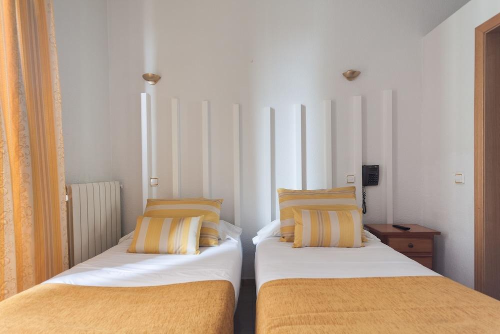 Hostal Josefina-Gran Via Madrid Eksteriør billede