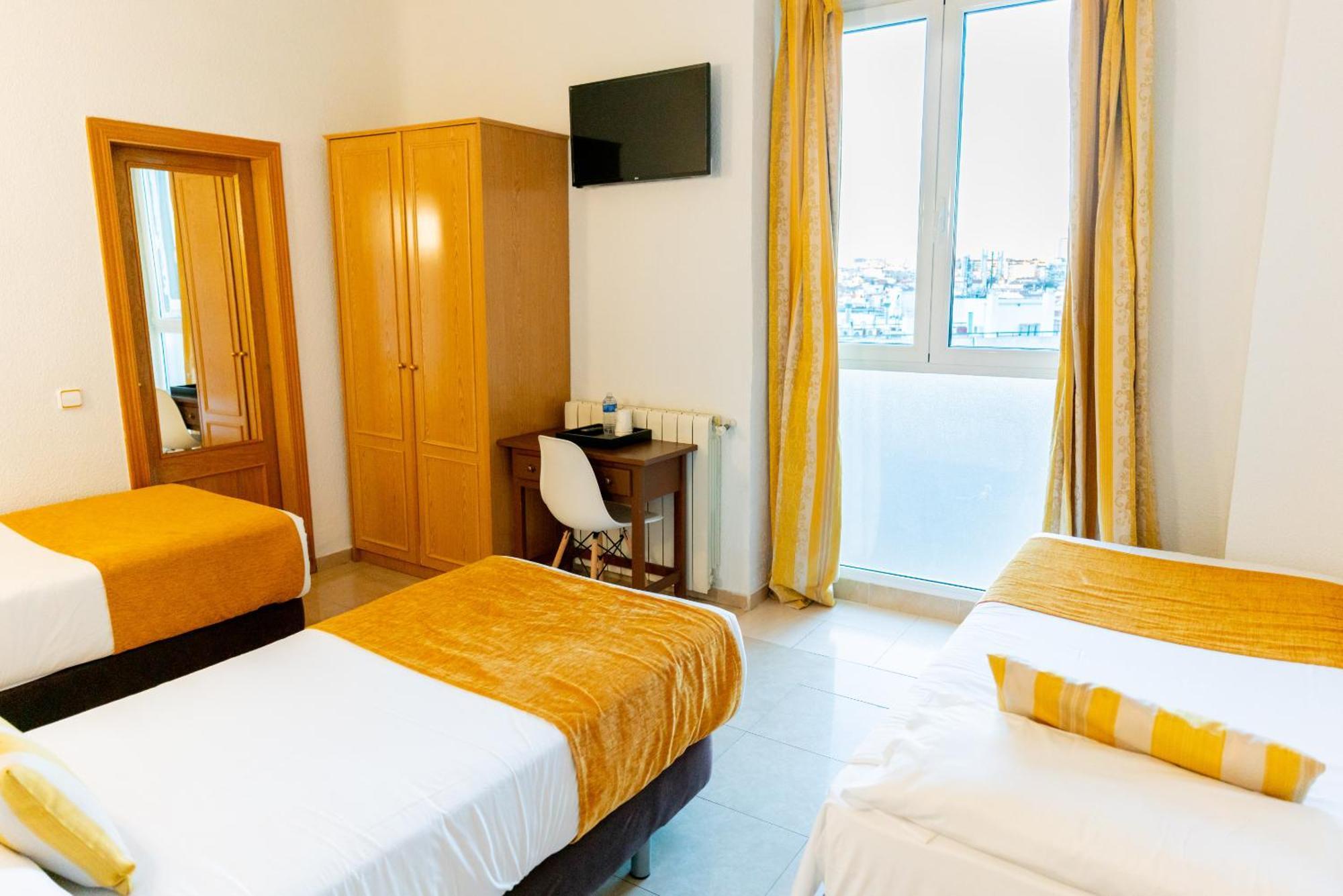 Hostal Josefina-Gran Via Madrid Eksteriør billede